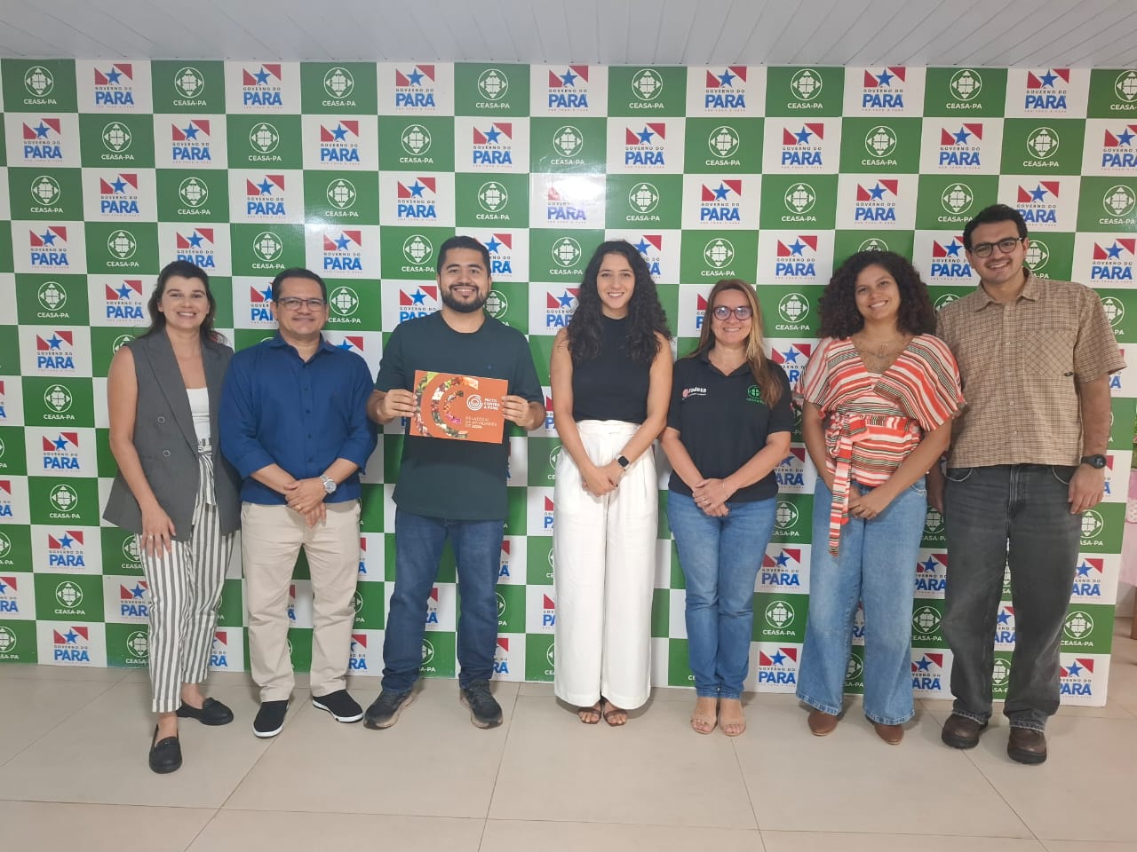 Diretoria da Ceasa com representantes do Pacto Contra a Fome